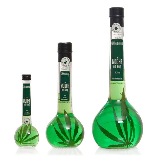 Feinster Wodka mit Cannabisblatt aus Rosenheim